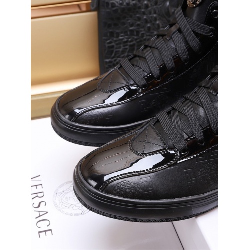 Replica Versace Casual Shoes For Men #934595 $85.00 USD for Wholesale