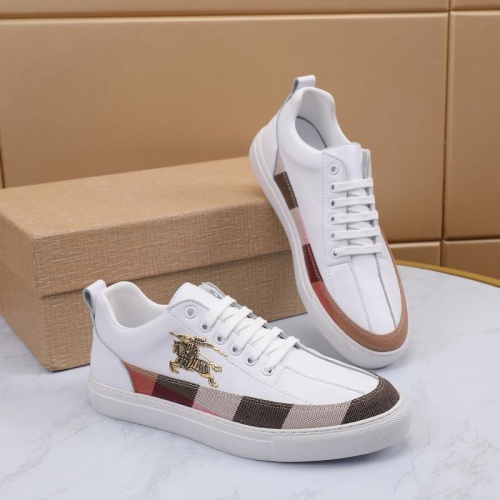 Burberry Casual Shoes For Men #935277