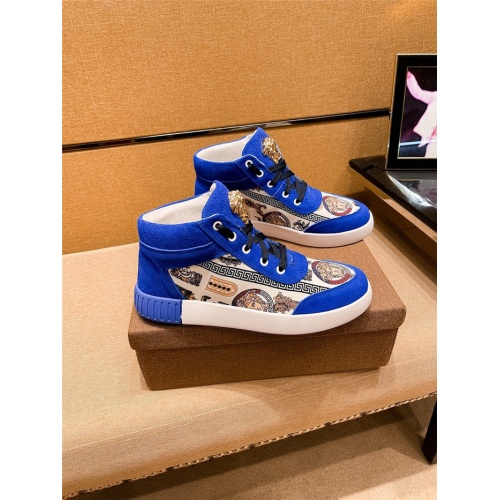 $76.00 USD Versace High Tops Shoes For Men #935489
