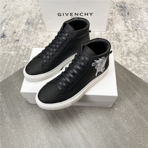 Givenchy High Tops Shoes For Men #935752