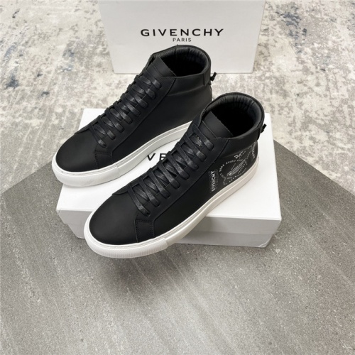 Givenchy High Tops Shoes For Men #935753