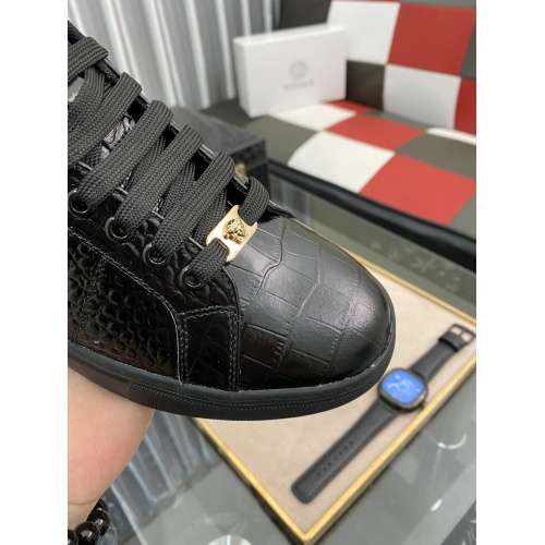 Replica Versace Casual Shoes For Men #936408 $76.00 USD for Wholesale