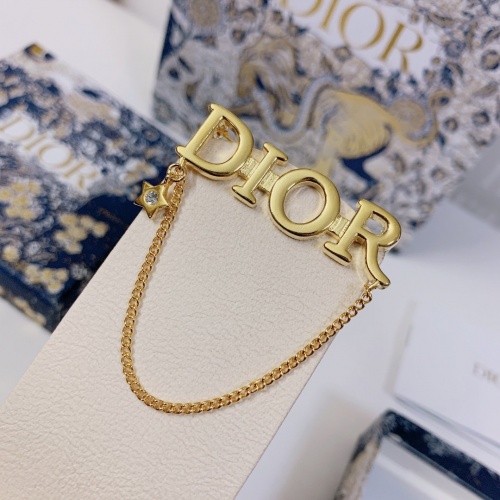 Christian Dior Brooches #936726