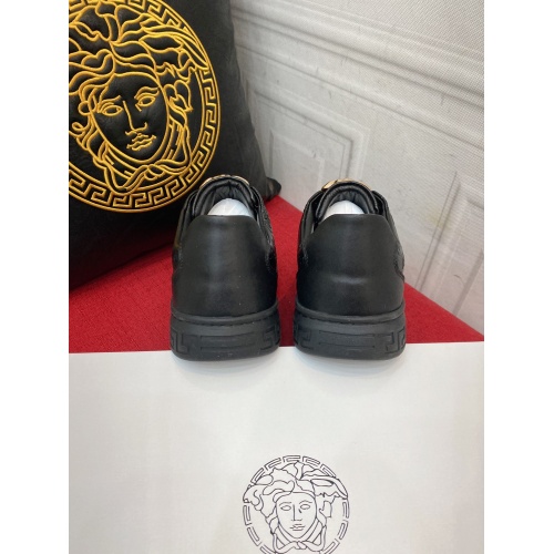 Replica Versace Casual Shoes For Men #936816 $72.00 USD for Wholesale