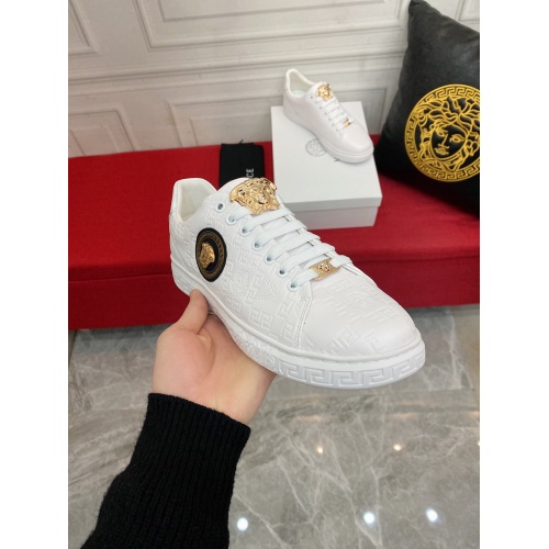 Replica Versace Casual Shoes For Men #936817 $72.00 USD for Wholesale
