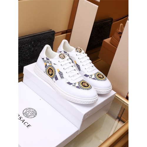 Versace Casual Shoes For Men #936947