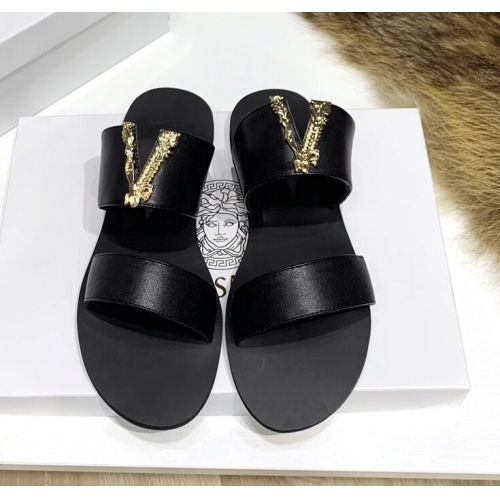 Versace Sandal For Women #937302