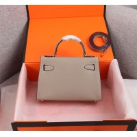 $82.00 USD Hermes AAA Quality Handbags For Women #927606