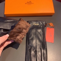 $52.00 USD Hermes Gloves For Women #929057