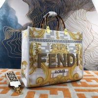 $132.00 USD Fendi AAA Quality Handbags For Women #931945