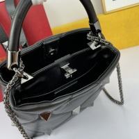 $125.00 USD Valentino AAA Quality Messenger Bags For Women #932187