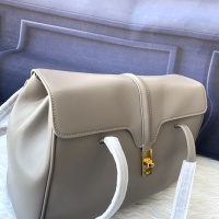 $96.00 USD Celine AAA Handbags For Women #933374