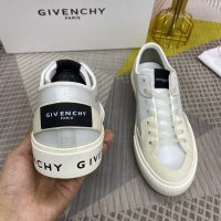 $128.00 USD Givenchy Casual Shoes For Men #933747