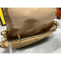 $130.00 USD Fendi AAA Messenger Bags For Women #934522