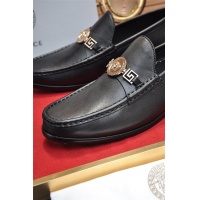 $100.00 USD Versace Leather Shoes For Men #934566