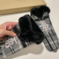 $40.00 USD Burberry Gloves #936091