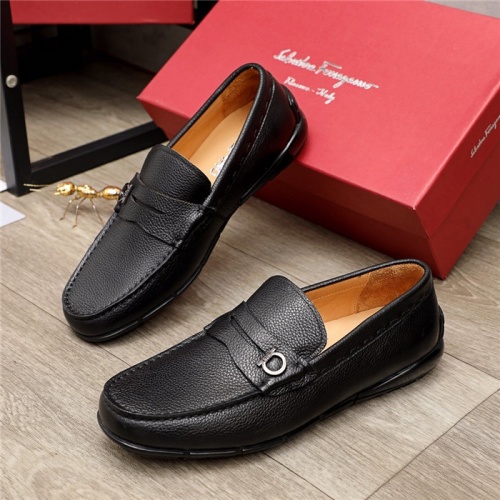 Salvatore Ferragamo Leather Shoes For Men #937382