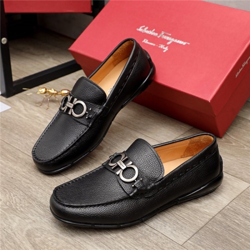 Salvatore Ferragamo Leather Shoes For Men #937384