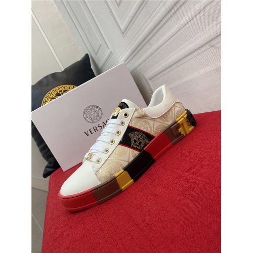 Replica Versace Casual Shoes For Men #938140 $72.00 USD for Wholesale