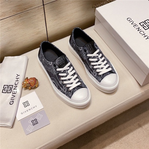 Givenchy Casual Shoes For Men #938145