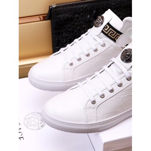 Replica Versace Casual Shoes For Men #938742 $85.00 USD for Wholesale