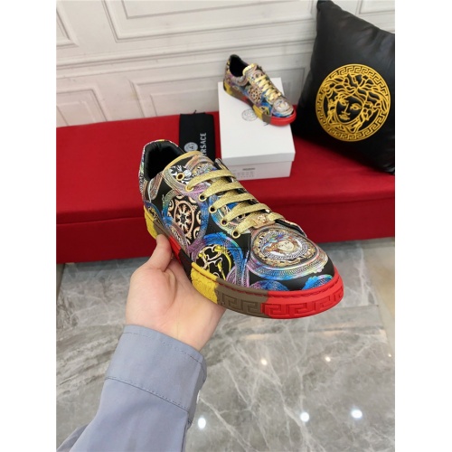 Replica Versace Casual Shoes For Men #938879 $72.00 USD for Wholesale