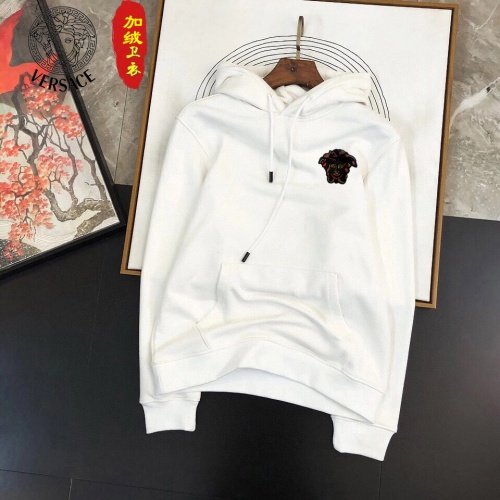 Versace Hoodies Long Sleeved For Men #939040