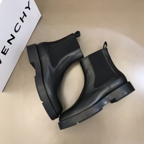 Givenchy Boots For Men #939546