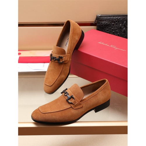 Salvatore Ferragamo Leather Shoes For Men #942806