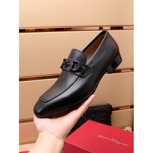 Replica Salvatore Ferragamo Leather Shoes For Men #942817 $118.00 USD for Wholesale