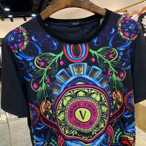 Replica Versace T-Shirts Short Sleeved For Men #943125 $41.00 USD for Wholesale