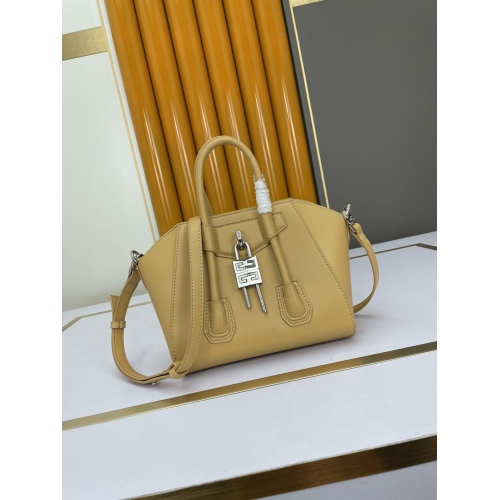 Givenchy AAA Quality Handbags For Women #943487