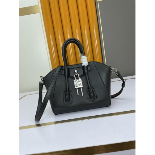 Givenchy AAA Quality Handbags For Women #943488