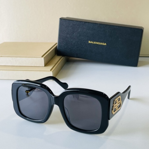 Balenciaga AAA Quality Sunglasses #943748