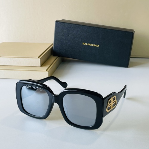 Balenciaga AAA Quality Sunglasses #943749