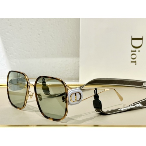 Christian Dior AAA Quality Sunglasses #944183