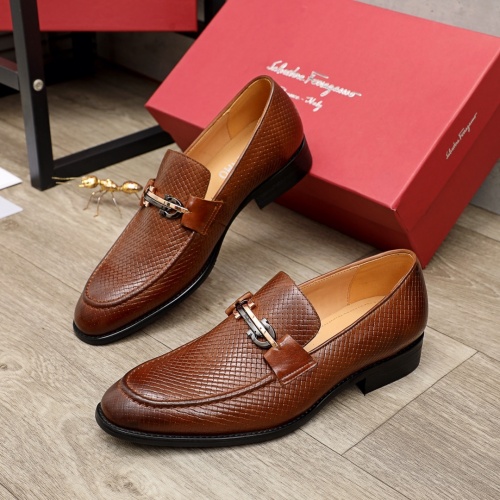 Salvatore Ferragamo Leather Shoes For Men #944478