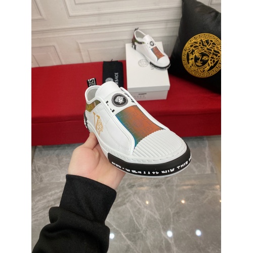 Replica Versace Casual Shoes For Men #944526 $72.00 USD for Wholesale
