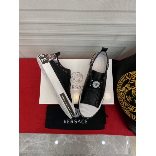 Replica Versace Casual Shoes For Men #944530 $72.00 USD for Wholesale