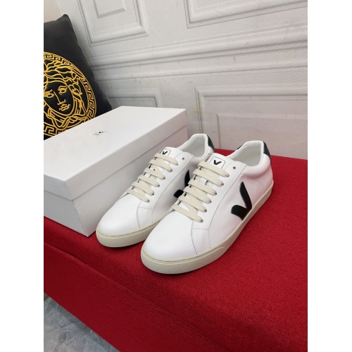 Replica Versace Casual Shoes For Men #944572 $72.00 USD for Wholesale