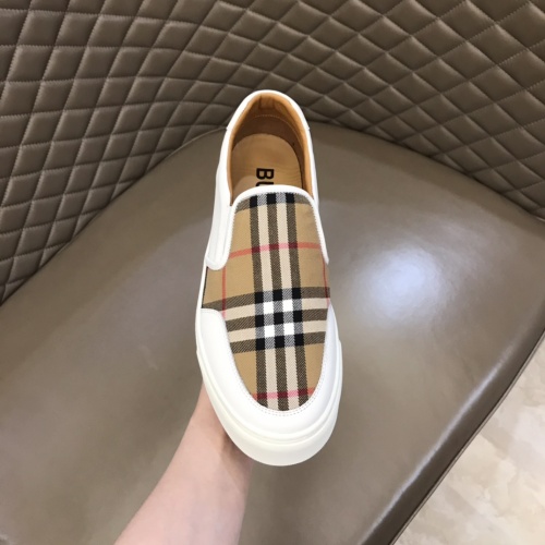 Replica Burberry Casual Shoes For Men #944758 $80.00 USD for Wholesale