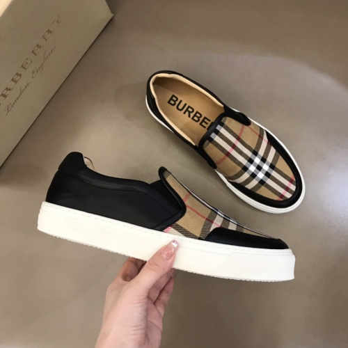 Replica Burberry Casual Shoes For Men #944760 $80.00 USD for Wholesale
