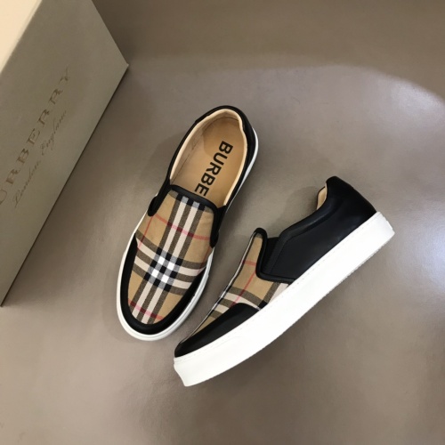 Replica Burberry Casual Shoes For Men #944761 $80.00 USD for Wholesale