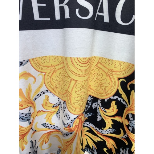 Replica Versace T-Shirts Short Sleeved For Men #945025 $40.00 USD for Wholesale