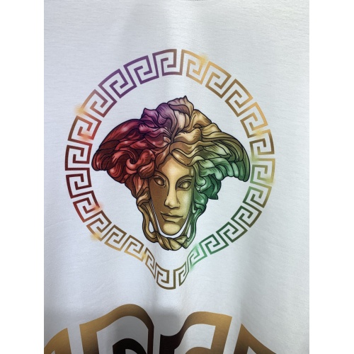 Replica Versace T-Shirts Short Sleeved For Men #945026 $40.00 USD for Wholesale