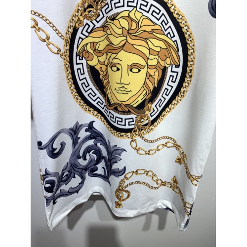 Replica Versace T-Shirts Short Sleeved For Men #945031 $40.00 USD for Wholesale