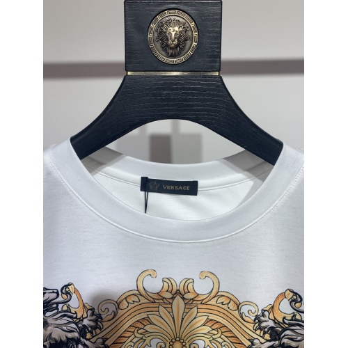 Replica Versace T-Shirts Short Sleeved For Men #945034 $40.00 USD for Wholesale