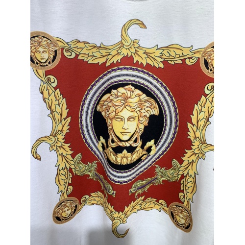 Replica Versace T-Shirts Short Sleeved For Men #945036 $40.00 USD for Wholesale