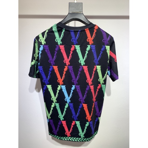 Replica Versace T-Shirts Short Sleeved For Men #945059 $40.00 USD for Wholesale