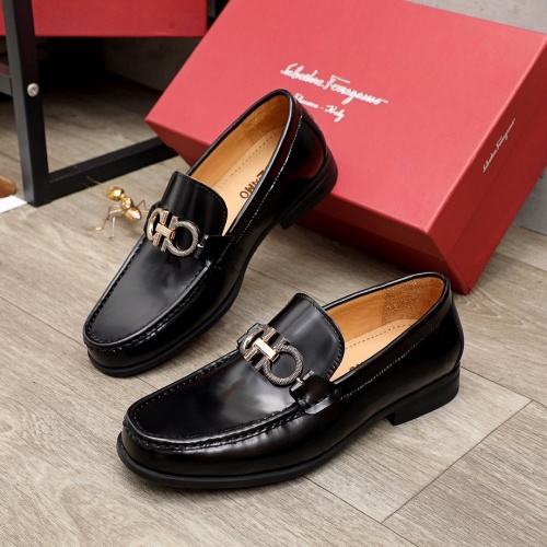 Ferragamo Leather Shoes For Men #945394